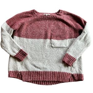 Cozy Casual Women’s Sweater Size S/M Mauve and White
